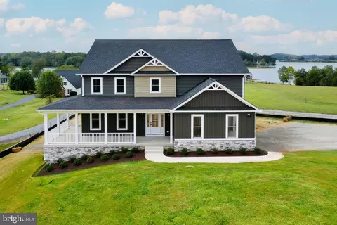 211 Estes Ln, Mineral, VA 23117