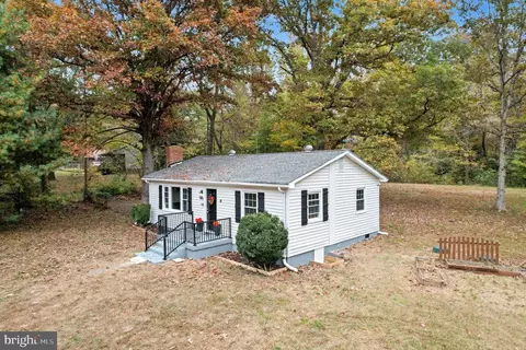 846 Borden Rd, Bumpass, VA 23024 photo 4