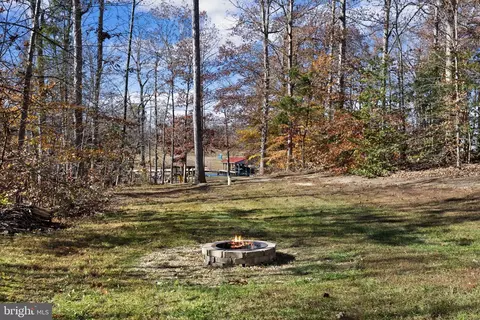 Exterior - 14 Oak Rd, Bumpass, VA 23024 photo 11 of 13