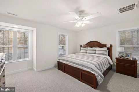 Bedroom - 14 Oak Rd, Bumpass, VA 23024 photo 1 of 7