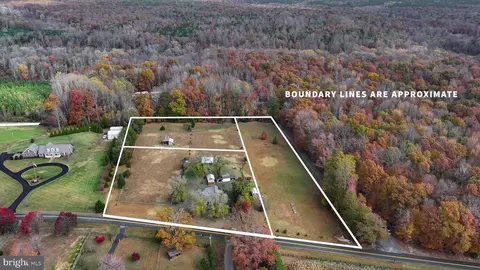 464 Belsches Rd, Bumpass, VA 23024