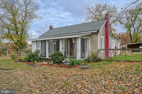 464 Belsches Rd, Bumpass, VA 23024 photo 2