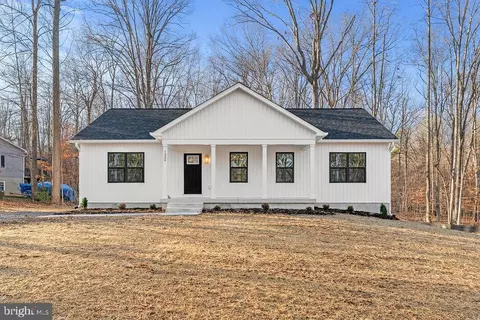 1339 Moody Town Rd, Bumpass, VA 23024
