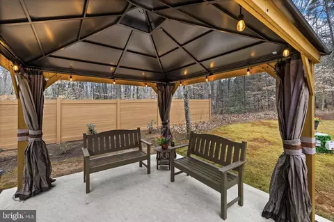 Exterior - 17 Fox Run Forest Ln, Beaverdam, VA 23015 photo 15 of 18