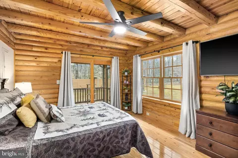 Bedroom - 17 Fox Run Forest Ln, Beaverdam, VA 23015 photo 1 of 5