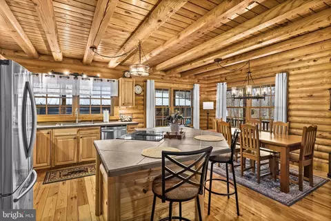 Kitchen - 17 Fox Run Forest Ln, Beaverdam, VA 23015 photo 1 of 7