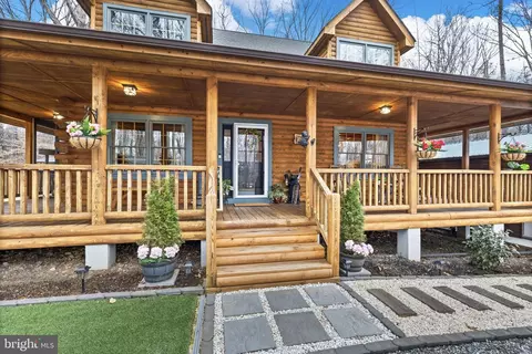 Exterior - 17 Fox Run Forest Ln, Beaverdam, VA 23015 photo 5 of 18