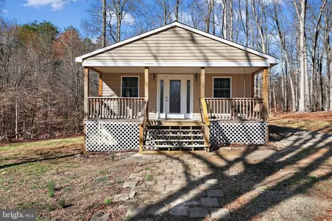 311 Holly Grove Ct, Bumpass, VA 23024