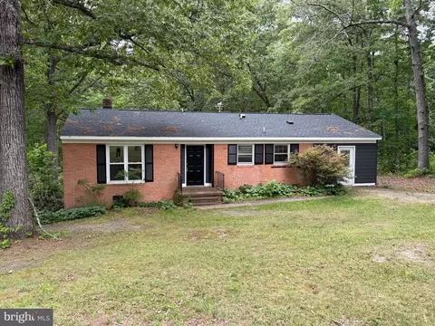 727 Chalklevel Rd, Louisa, VA 23093