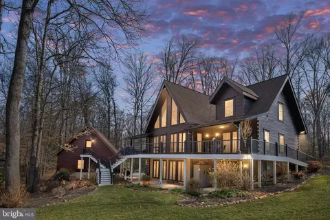 247 Burruss Mill Rd, Bumpass, VA 23024
