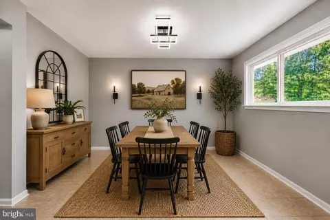Dining - 1062 Pendleton Rd, Mineral, VA 23117 photo 1 of 1