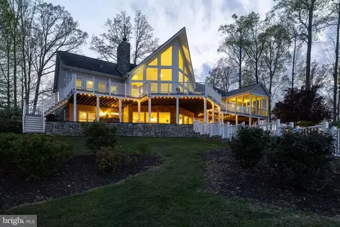 Exterior - 544 Ark Ave, Bumpass, VA 23024 photo 2 of 20