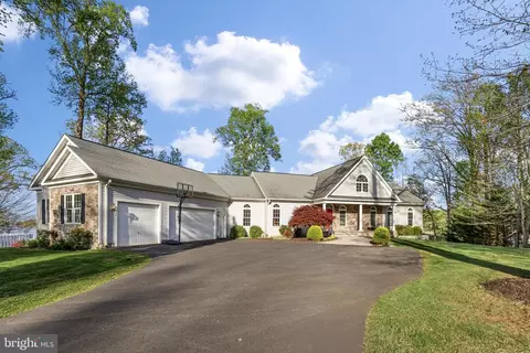 Exterior - 544 Ark Ave, Bumpass, VA 23024 photo 4 of 20