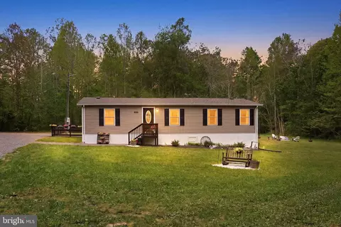 135 Heavenly Dove Dr, Mineral, VA 23117