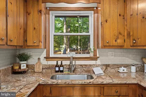Kitchen - 154 Becky Ct, Bumpass, VA 23024 photo 4 of 4