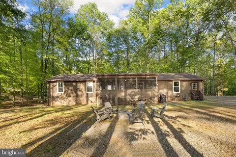 Exterior - 154 Becky Ct, Bumpass, VA 23024 photo 11 of 23
