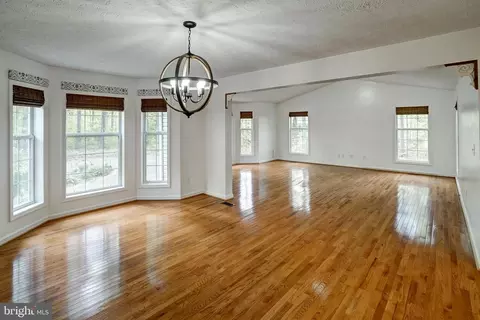 130 Oakleigh Ln, Bumpass, VA 23024 photo 9