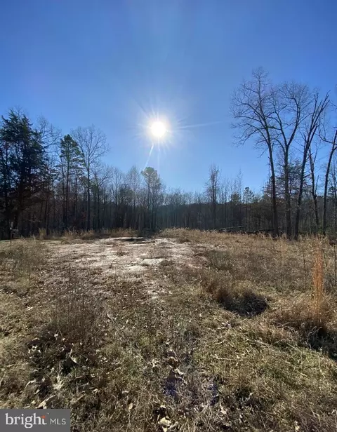 Firehouse Drive, Louisa, VA 23093