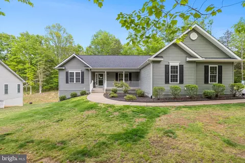 132 Pinehurst Dr, Gordonsville, VA 22942