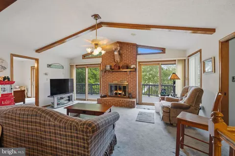 Living - 303 Pine Dr, Louisa, VA 23093 photo 2 of 3