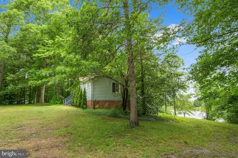 Exterior - 303 Pine Dr, Louisa, VA 23093 photo 11 of 32