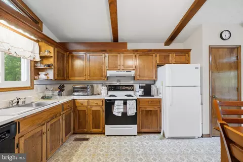 Kitchen - 303 Pine Dr, Louisa, VA 23093 photo 2 of 2