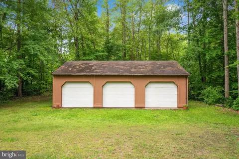 Exterior - 303 Pine Dr, Louisa, VA 23093 photo 31 of 32