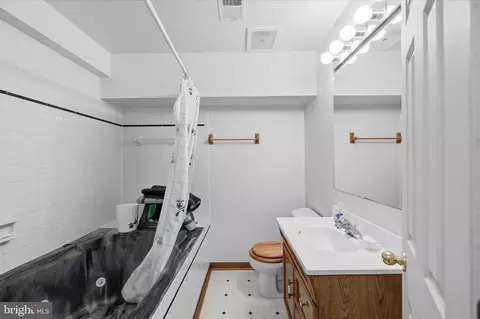 Bath - 303 Pine Dr, Louisa, VA 23093 photo 1 of 3