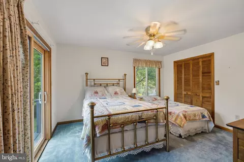 Bedroom - 303 Pine Dr, Louisa, VA 23093 photo 5 of 8