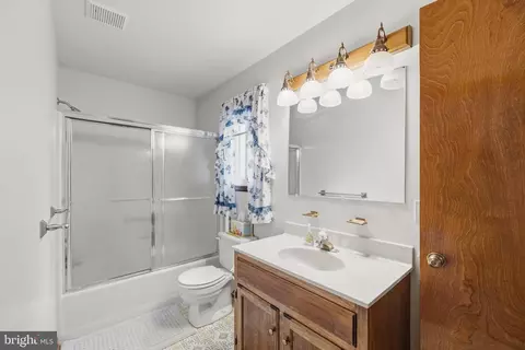 Bath - 303 Pine Dr, Louisa, VA 23093 photo 2 of 3