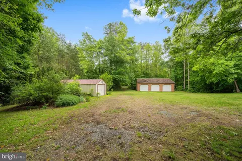 Exterior - 303 Pine Dr, Louisa, VA 23093 photo 29 of 32