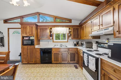 Kitchen - 303 Pine Dr, Louisa, VA 23093 photo 1 of 2