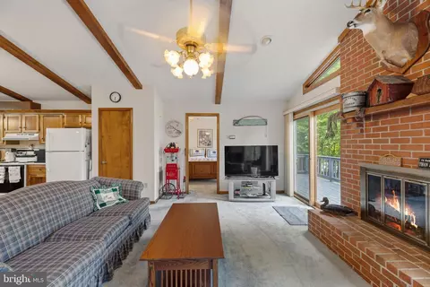 Living - 303 Pine Dr, Louisa, VA 23093 photo 1 of 3