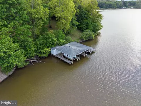 View/Area - 303 Pine Dr, Louisa, VA 23093 photo 2 of 16
