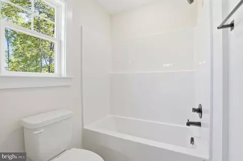 Bath - 57 Lighthouse Dr, Bumpass, VA 23024 photo 5 of 5
