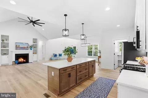 Entry Way - 57 Lighthouse Dr, Bumpass, VA 23024 photo 1 of 13