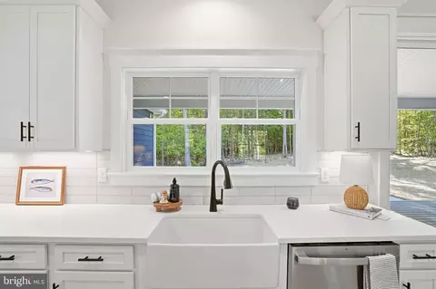 Kitchen - 57 Lighthouse Dr, Bumpass, VA 23024 photo 3 of 3