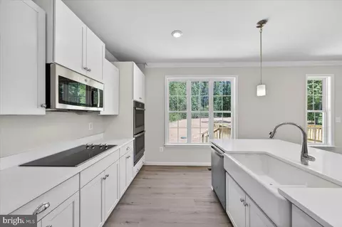 Kitchen - 32 Mill Run, Bumpass, VA 23024 photo 1 of 3