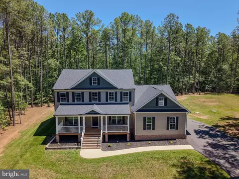 140 Rainbow Rdg, Bumpass, VA 23024