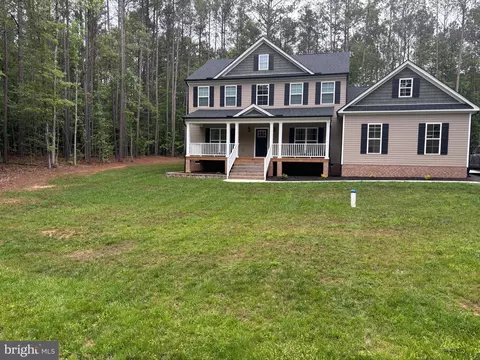 140 Rainbow Rdg, Bumpass, VA 23024