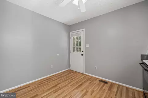Entry Way - 252 Evergreen Rd, Louisa, VA 23093 photo 2 of 3