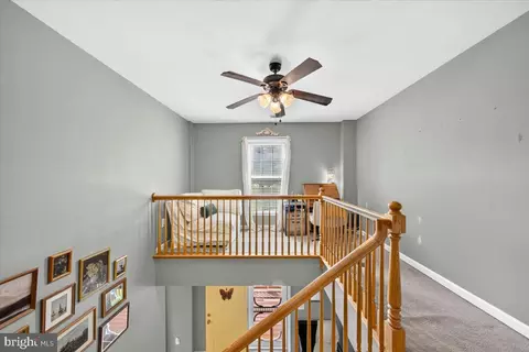 Entry Way - 33 Bogey Ln, Bumpass, VA 23024 photo 6 of 11
