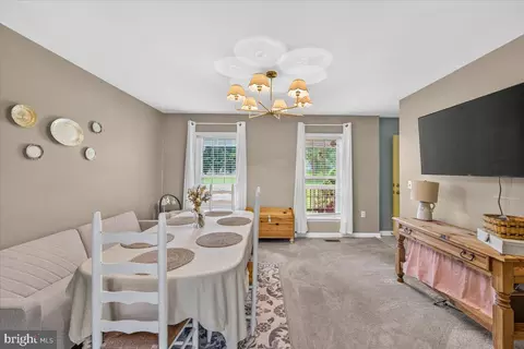 Dining - 33 Bogey Ln, Bumpass, VA 23024 photo 1 of 2