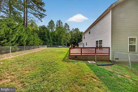 Exterior - 33 Bogey Ln, Bumpass, VA 23024 photo 7 of 19