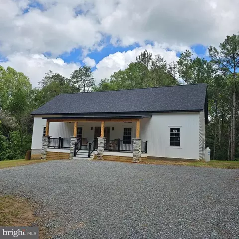 972 Days Bridge Rd, Mineral, VA 23117