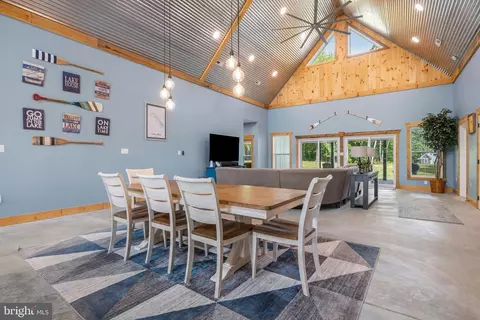Dining - 375 Ark Ave, Bumpass, VA 23024 photo 1 of 2