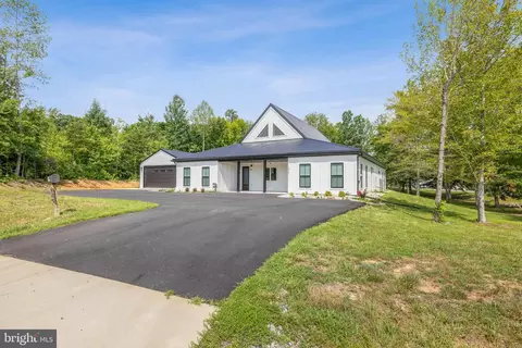 Exterior - 375 Ark Ave, Bumpass, VA 23024 photo 3 of 7