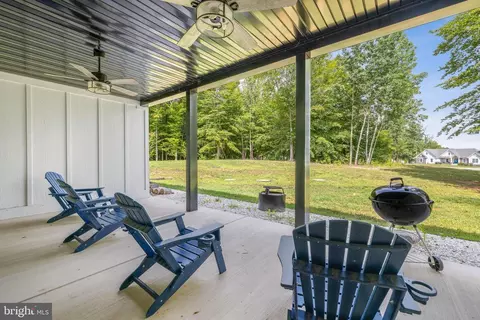 Exterior - 375 Ark Ave, Bumpass, VA 23024 photo 6 of 7