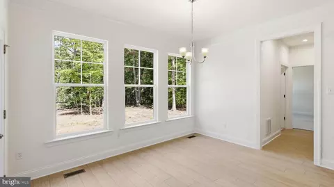 Entry Way - 3170 Three Chopt Rd, Gum Spring, VA 23065 photo 4 of 20