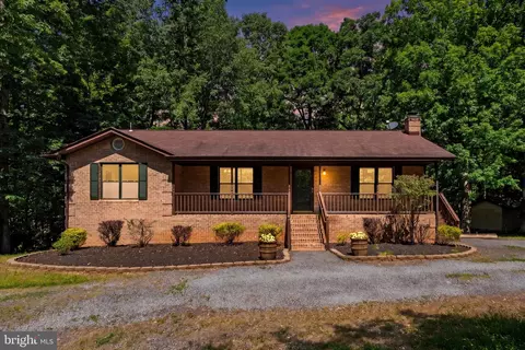 483 Windwood Coves Blvd, Mineral, VA 23117